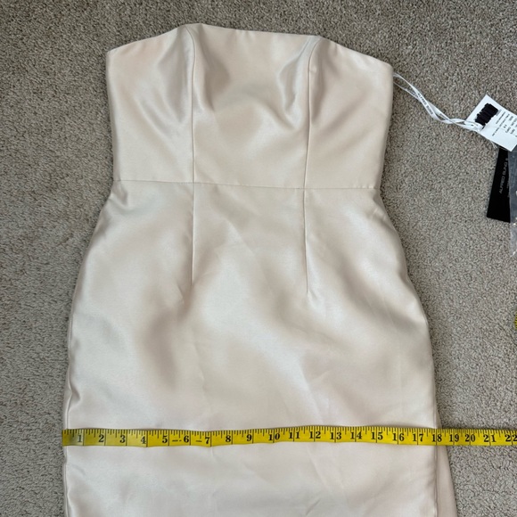 Alfred Sung D876 Strapless Gown Removable Watteau Train Champagne 0 - Picture 7 of 8